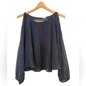 Hollister Black Sheer Sleeves Cold Shoulder Blouse Size S